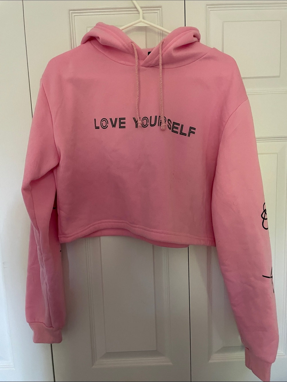 Pink BTS Love yourself cropped hoodie